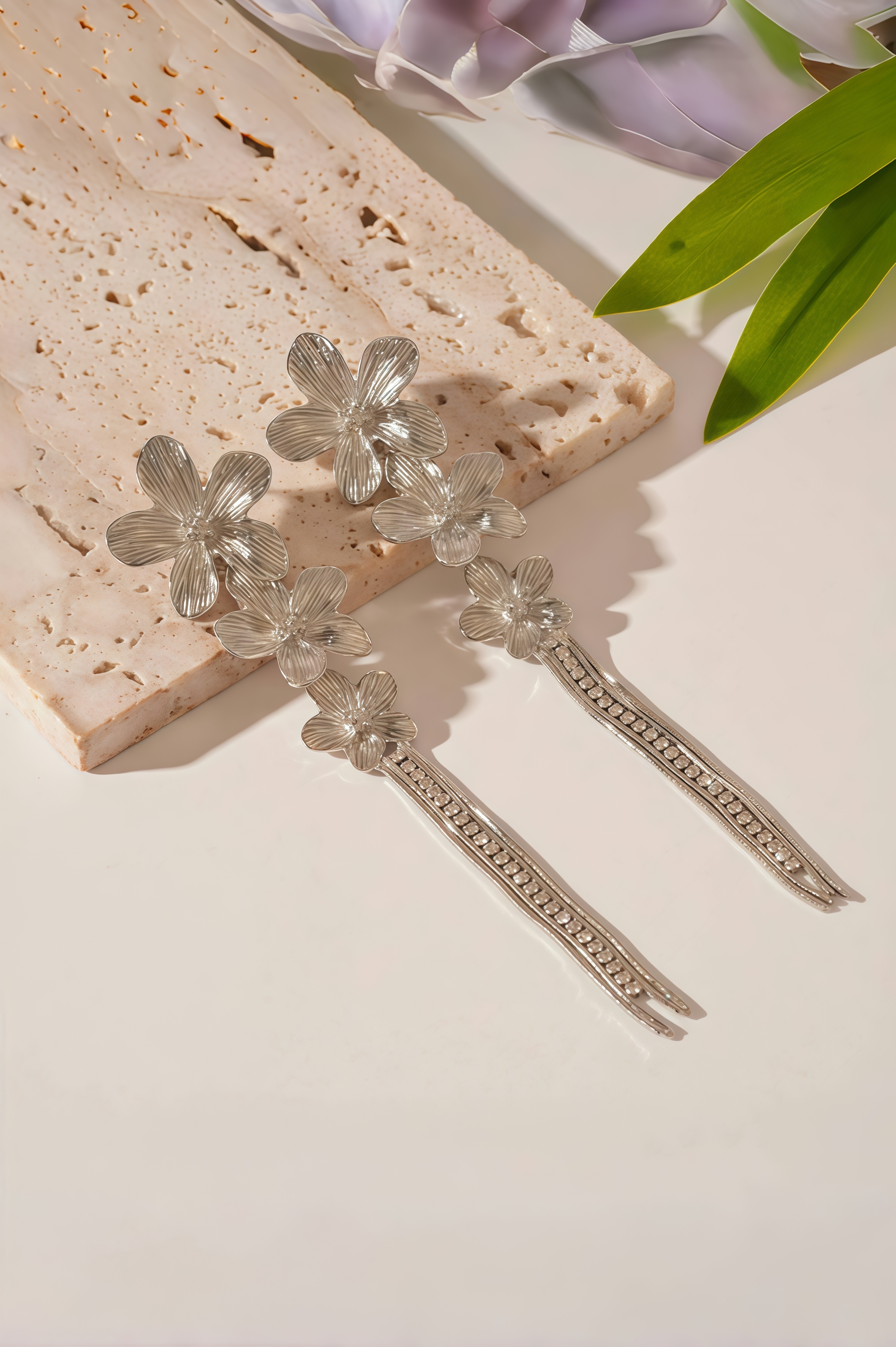 Hadwin Metal Flower Tassel Earrings