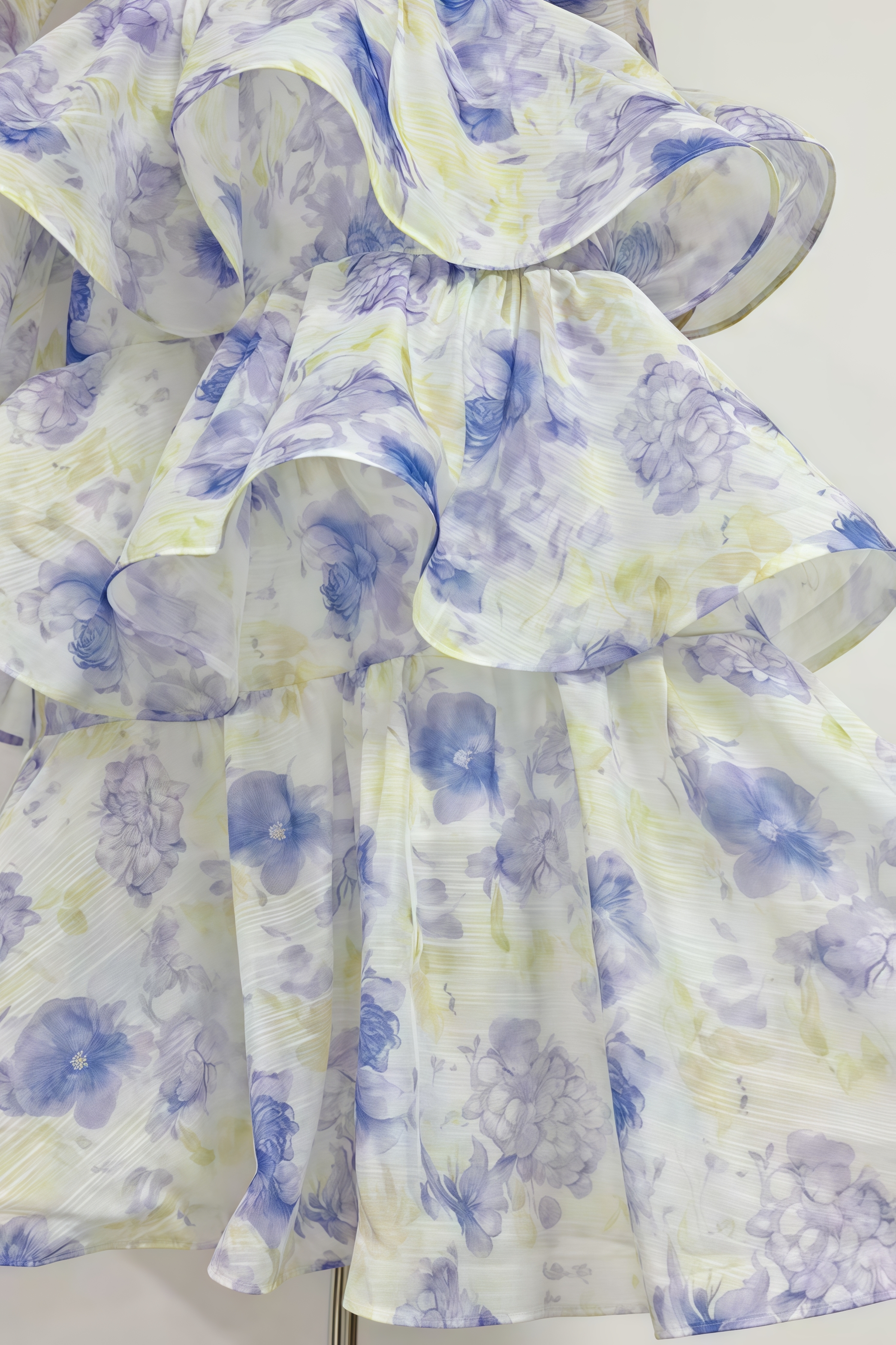 Olenf V-neck Printed Cake Maxi Dress