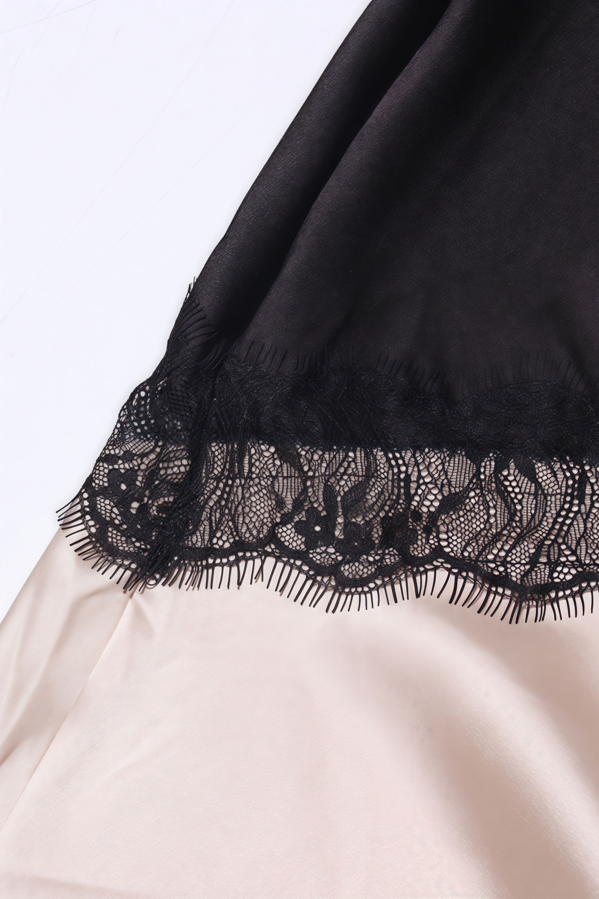 Danidse Sleeveless Lace Maxi Dress