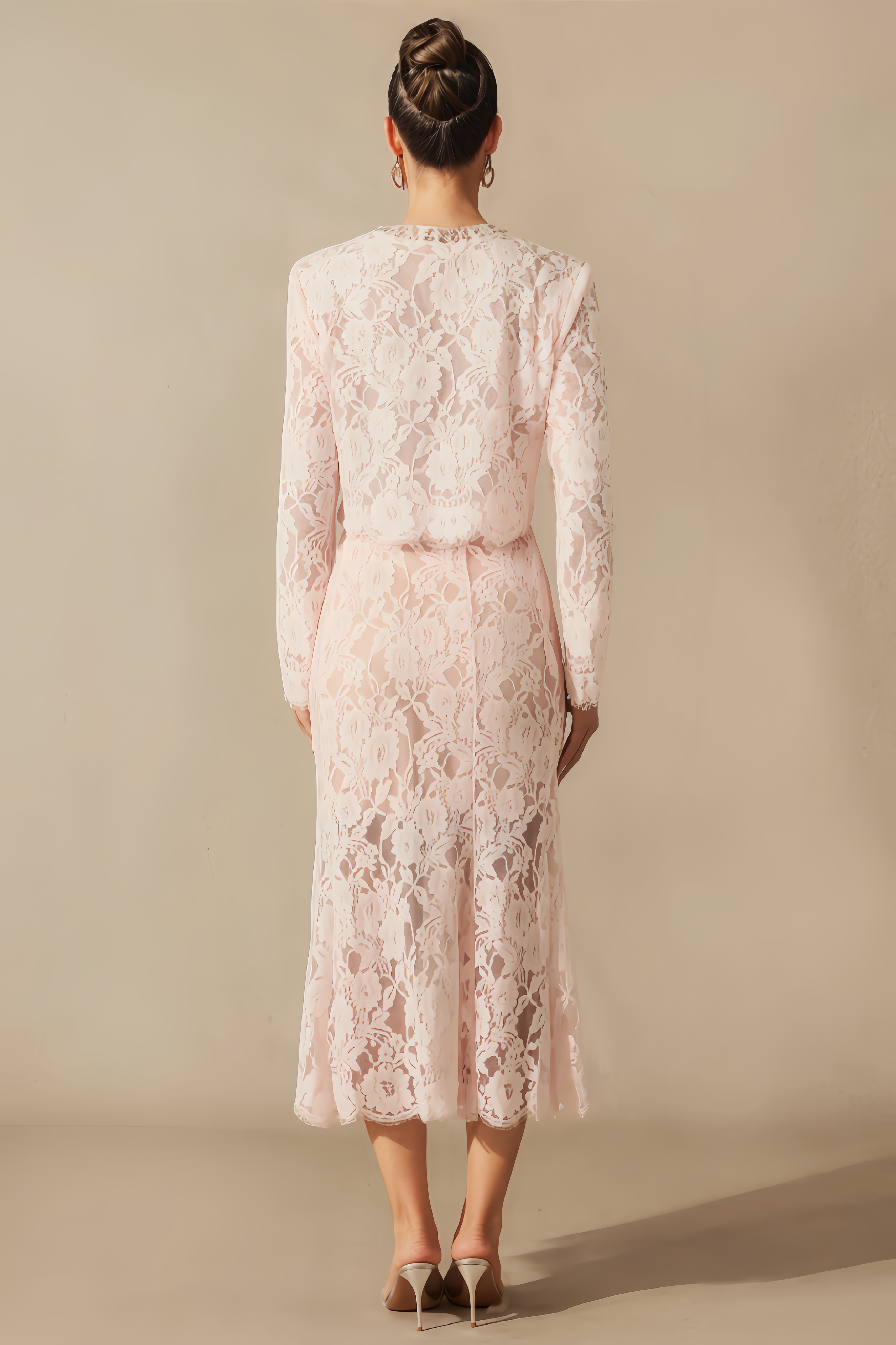 Rexor Floral Lace Long-Sleeved Midi Dress