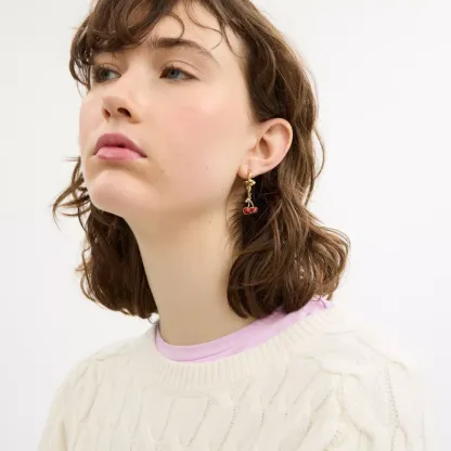 Cherry Wavy Huggie Earrings