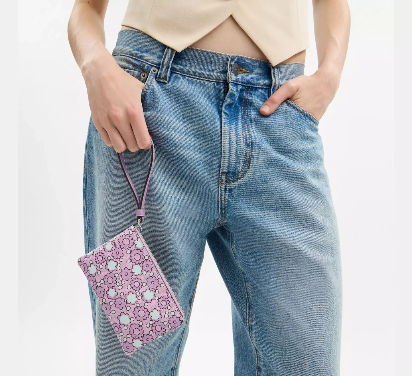 Corner Zip Wristlet With Floral Print