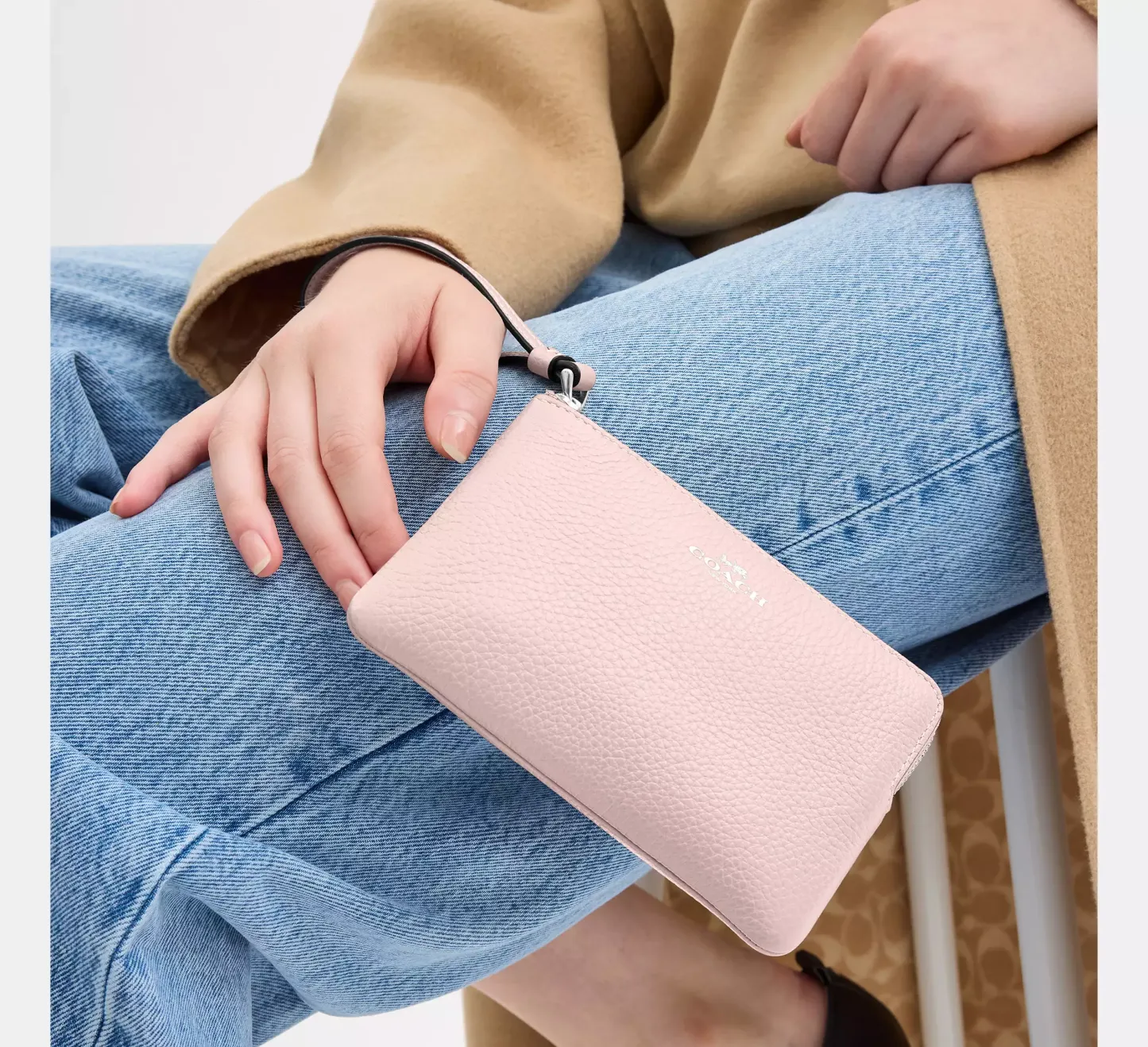 Corner Zip Wristlet