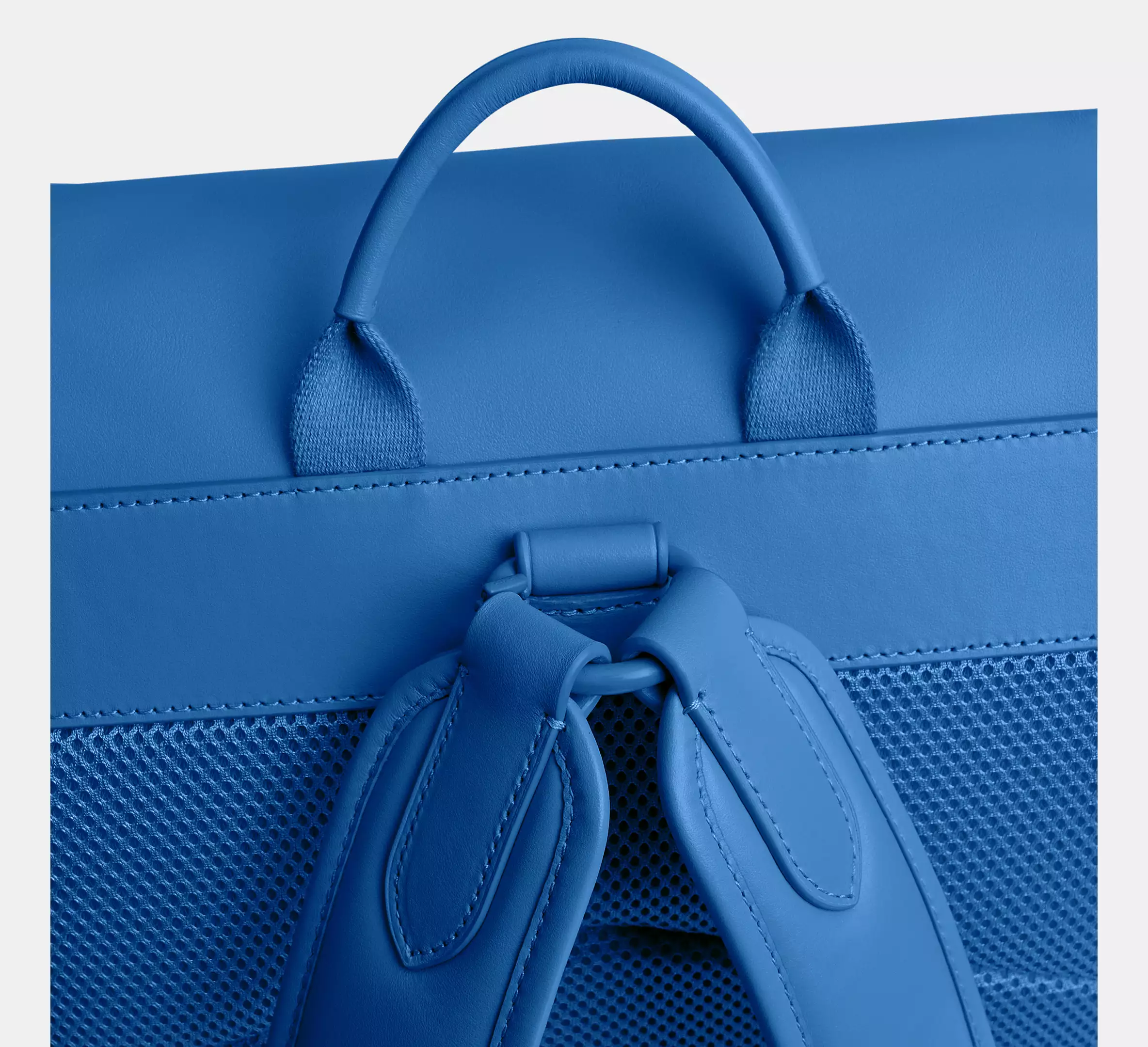 Hitch Backpack In Signature Canvas