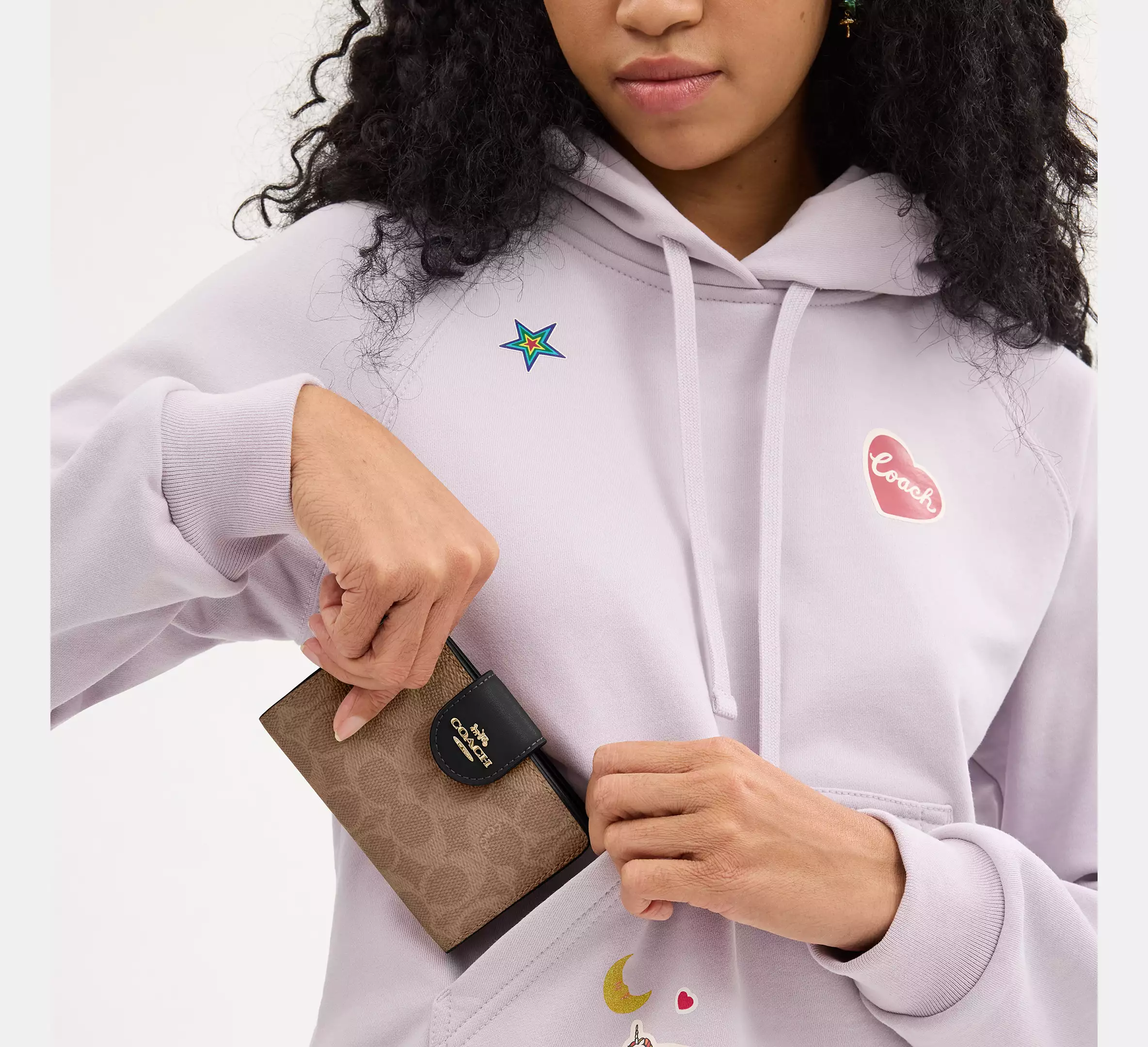 Medium Corner Zip Wallet In Signature Canvas