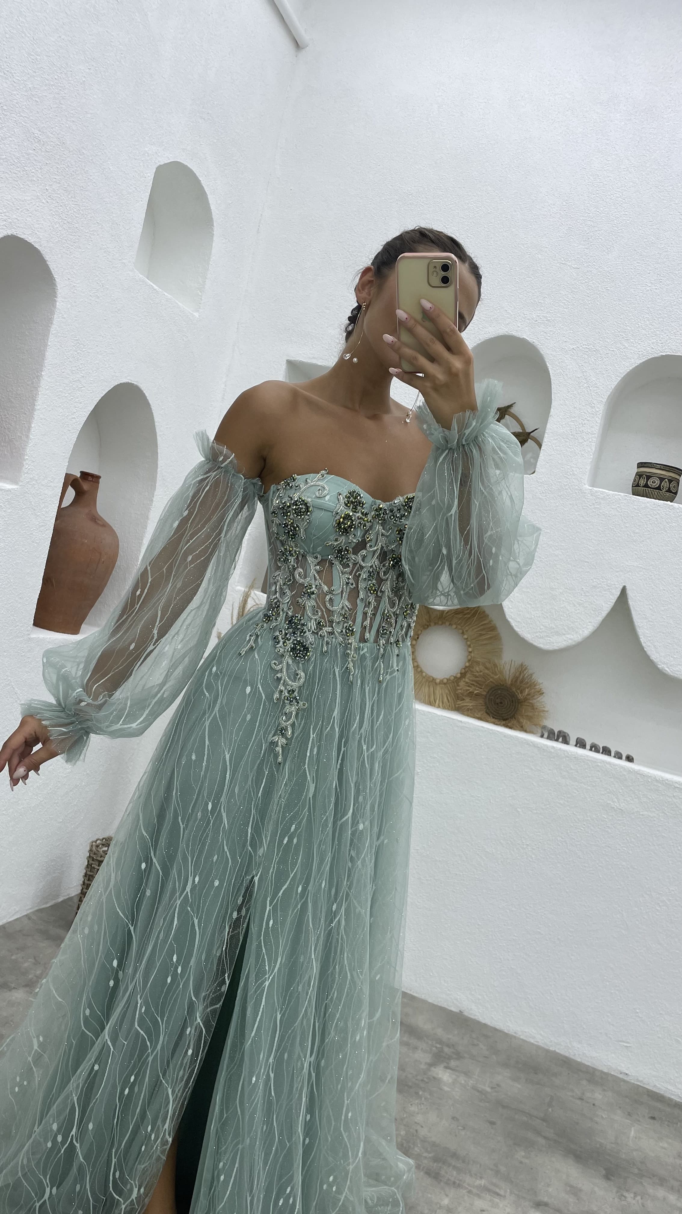 EMBROIDERY DETAIL TULLE EVENING DRESS