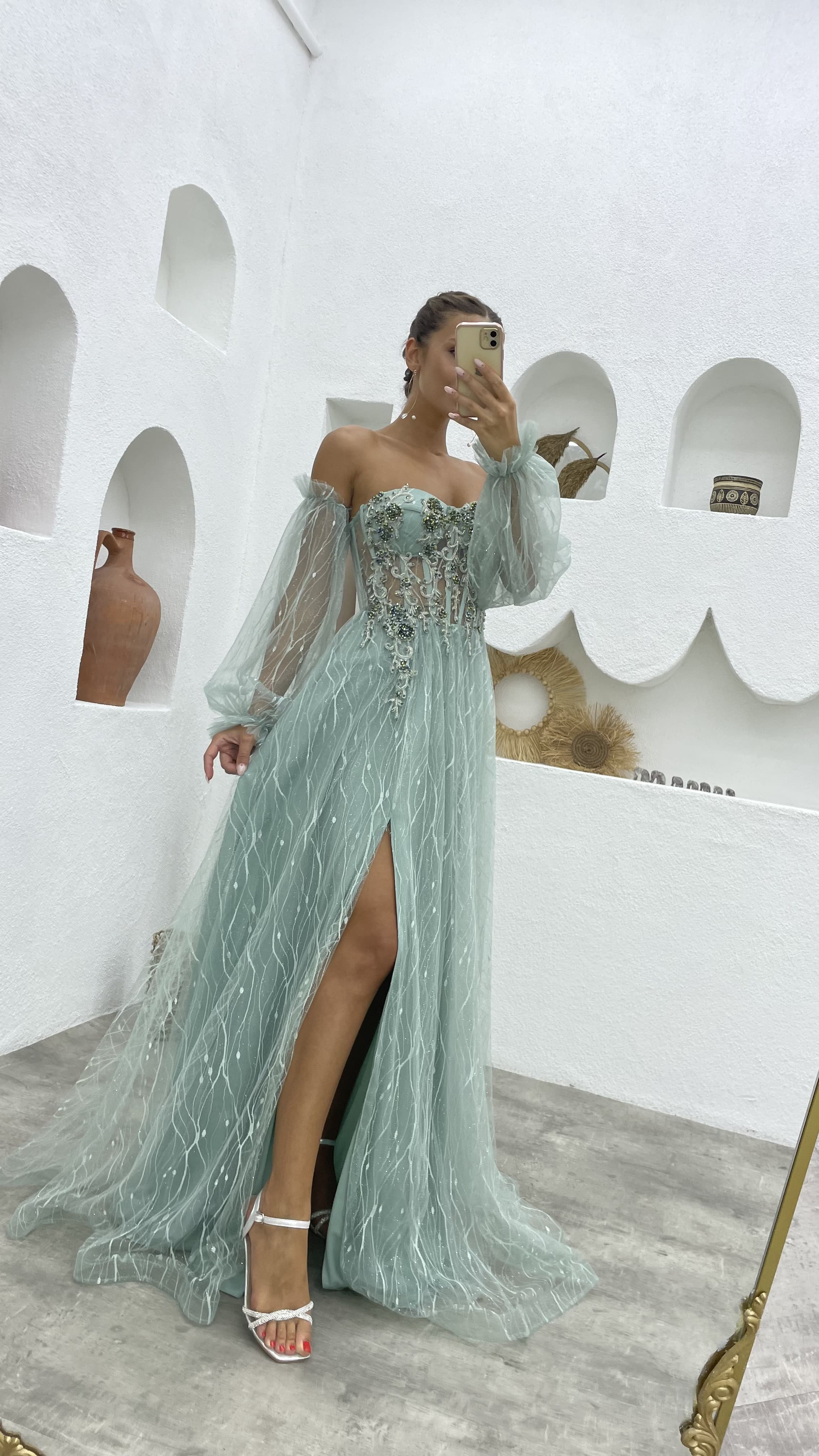 EMBROIDERY DETAIL TULLE EVENING DRESS