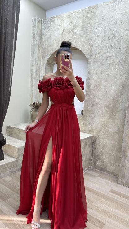STRAPLESS CHEST ROSE WAIST DETAIL DESIGN EVENING DRESS