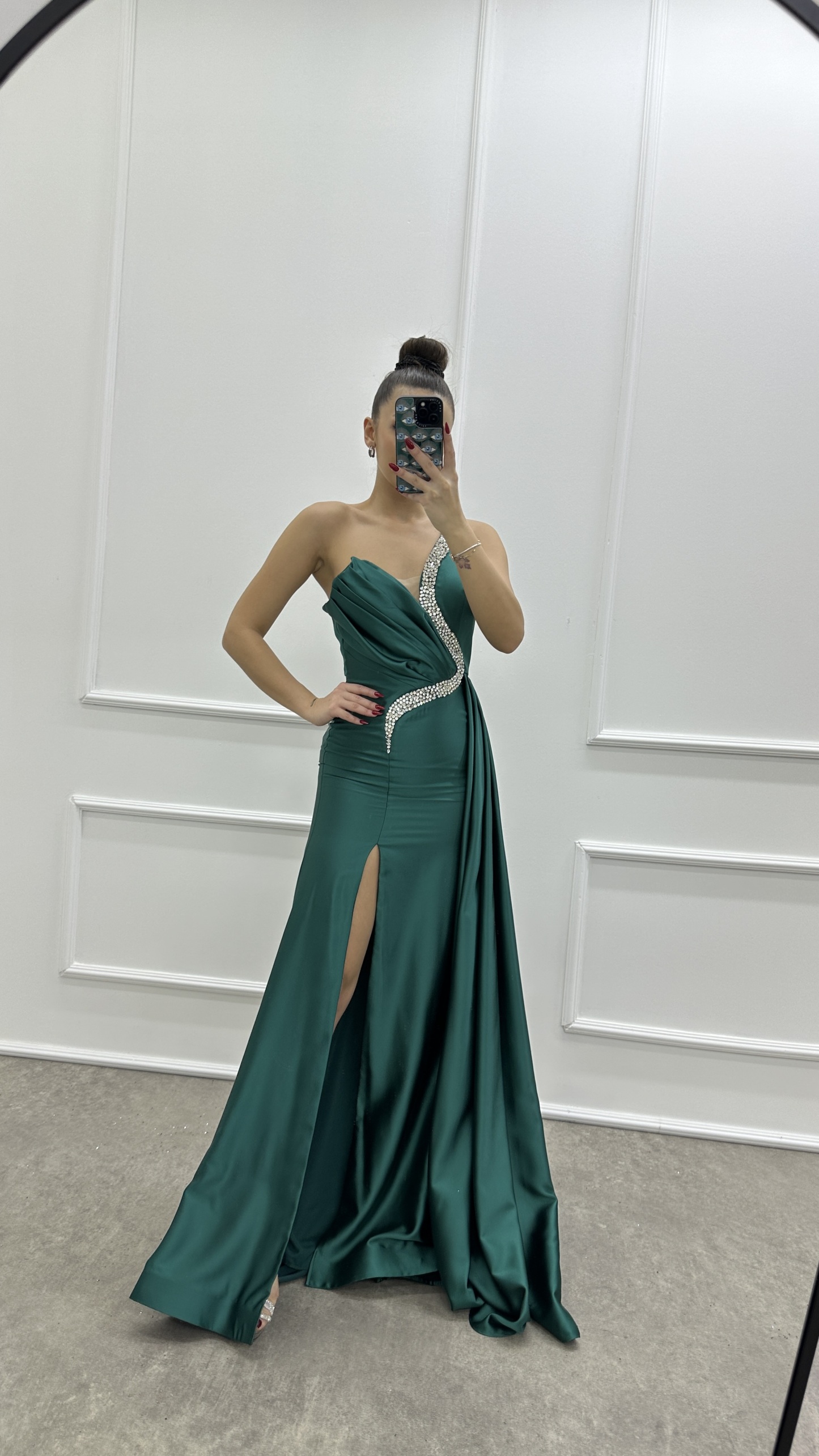 ONE SHOULDER STONE EMBROIDERED CHEST DETAIL DESIGN SATIN EVENING DRESS