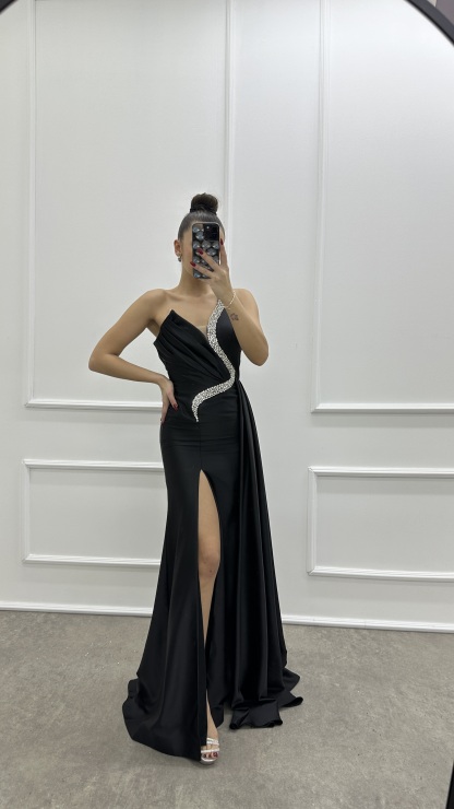 ONE SHOULDER STONE EMBROIDERED CHEST DETAIL DESIGN SATIN EVENING DRESS