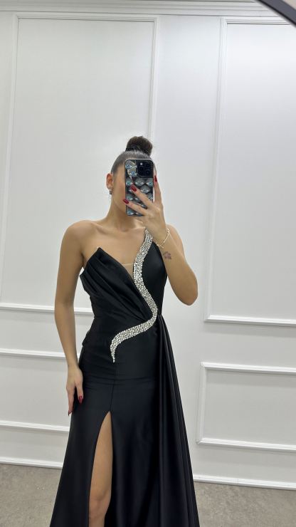 ONE SHOULDER STONE EMBROIDERED CHEST DETAIL DESIGN SATIN EVENING DRESS