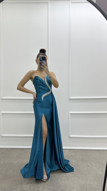 ONE SHOULDER STONE EMBROIDERED CHEST DETAIL DESIGN SATIN EVENING DRESS