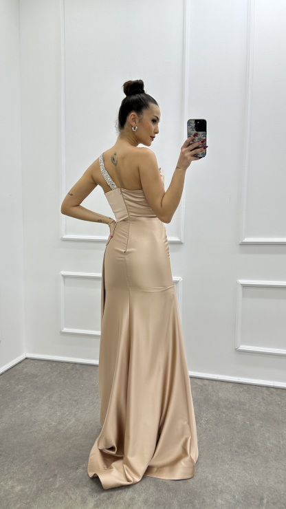 ONE SHOULDER STONE EMBROIDERED CHEST DETAIL DESIGN SATIN EVENING DRESS
