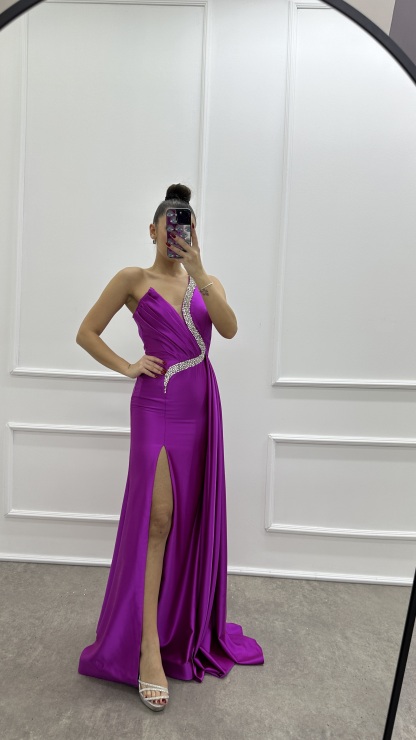 ONE SHOULDER STONE EMBROIDERED CHEST DETAIL DESIGN SATIN EVENING DRESS