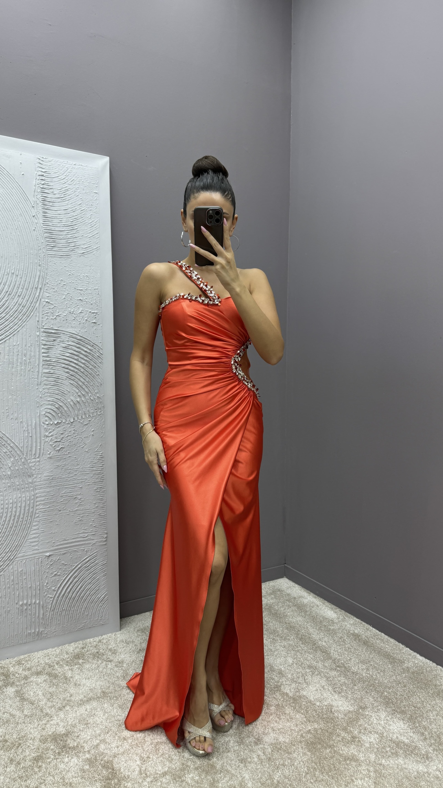 ONE SHOULDER STONE DETAIL DESIGN SATIN EVENING DRESS
