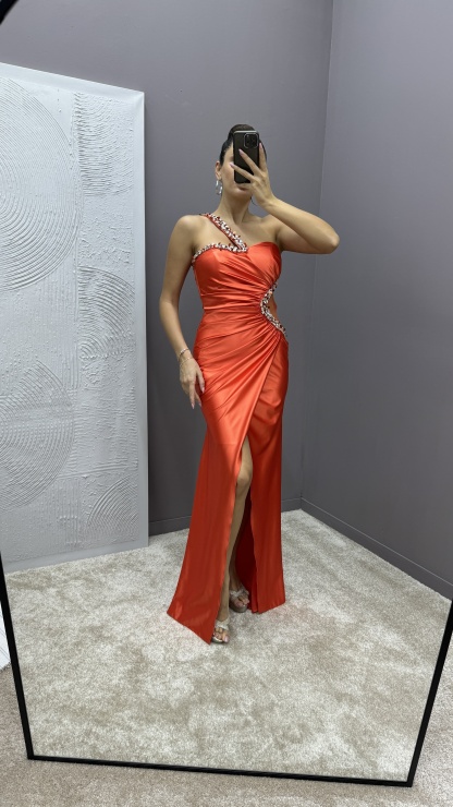 ONE SHOULDER STONE DETAIL DESIGN SATIN EVENING DRESS