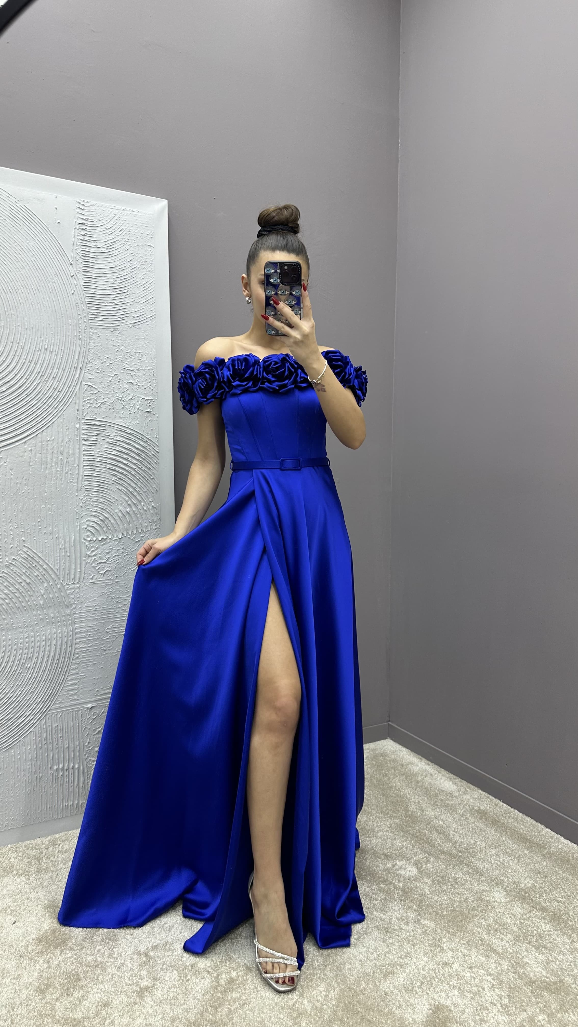 CHEST ROSE DETAIL DESIGN SATIN EVENING DRESS