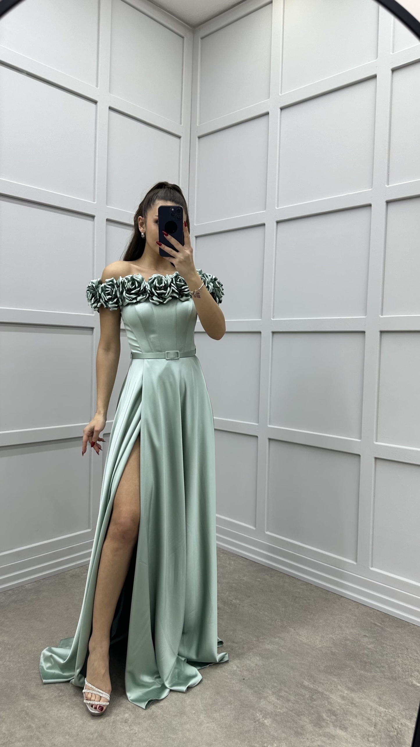 CHEST ROSE DETAIL DESIGN SATIN EVENING DRESS