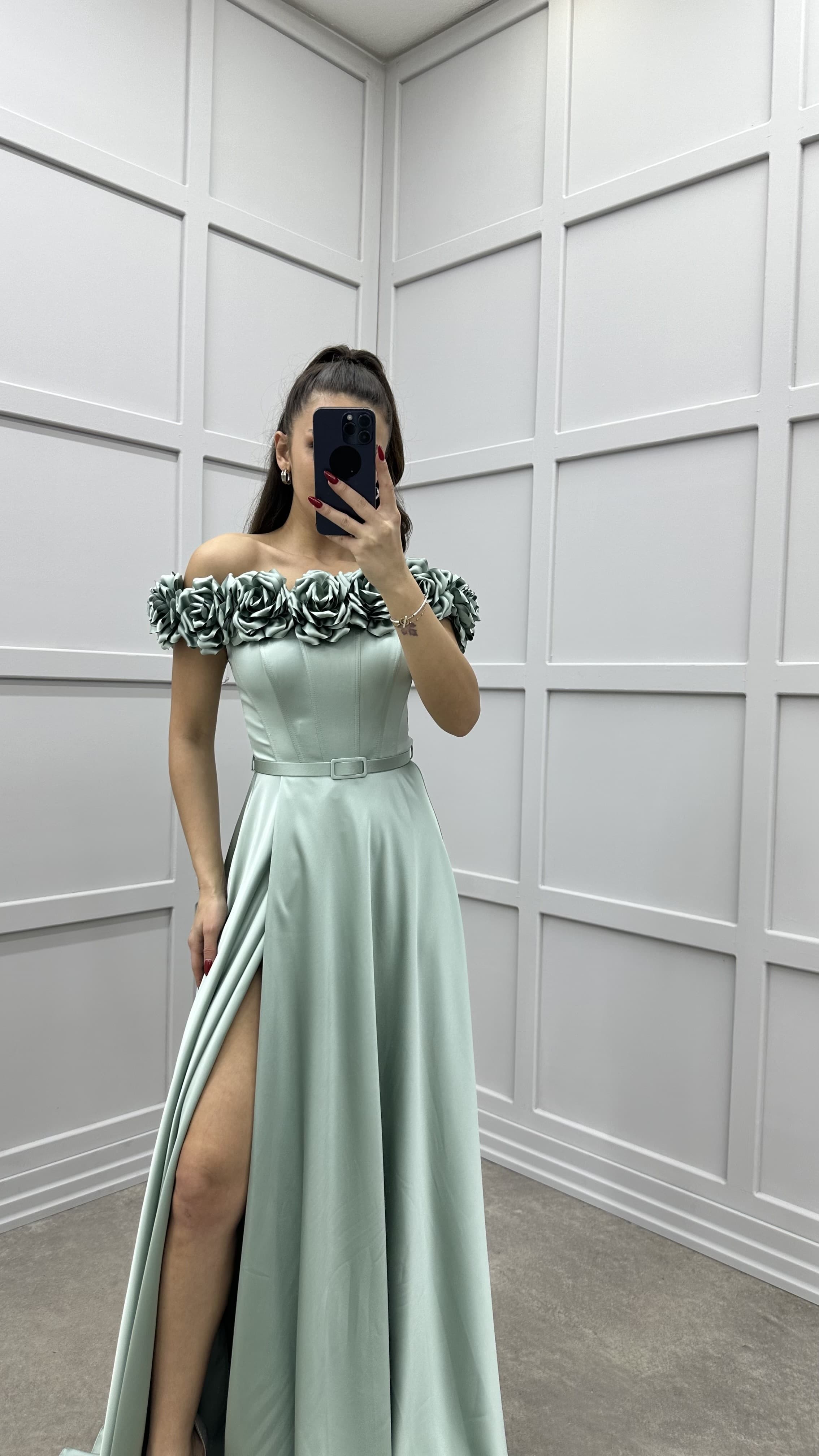 CHEST ROSE DETAIL DESIGN SATIN EVENING DRESS