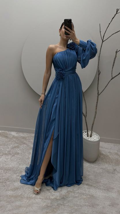 SINGLE SLEEVE SHOULDER AND WAIST ROSE DETAIL DESIGN DRESS