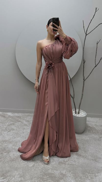 SINGLE SLEEVE SHOULDER AND WAIST ROSE DETAIL DESIGN DRESS
