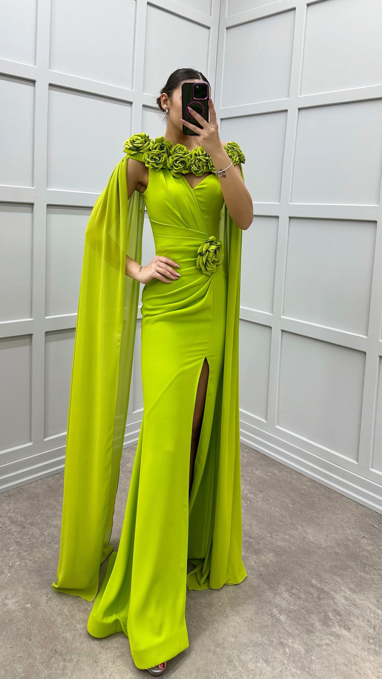 SHOULDERS ROSE DETAIL EVENING DRESS