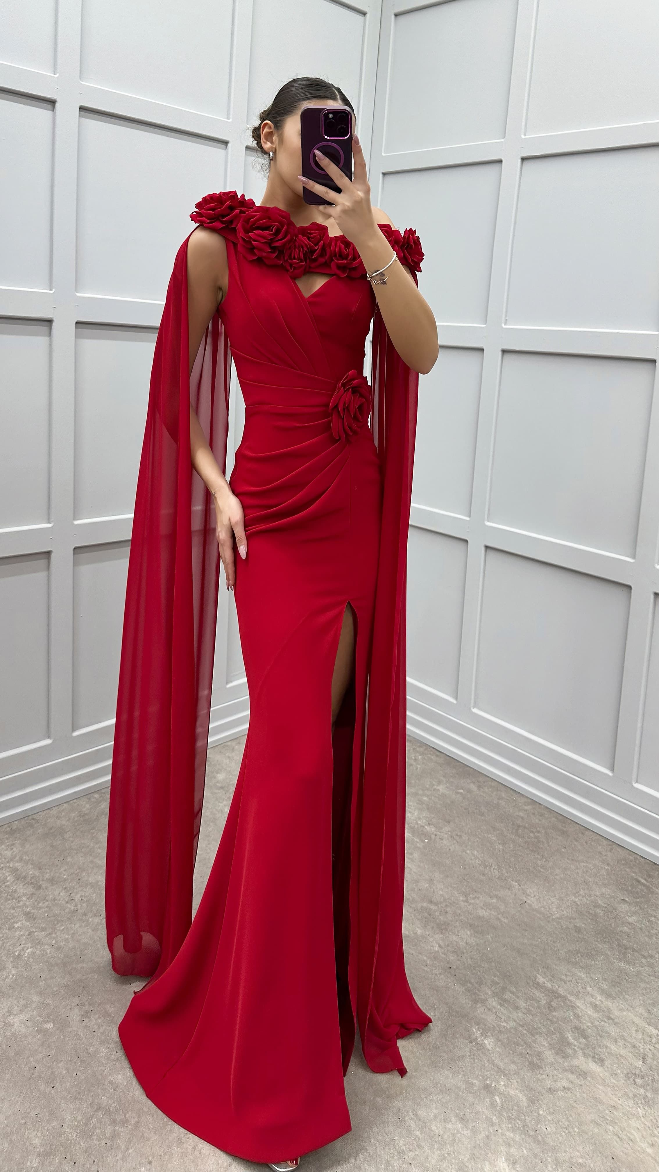 SHOULDERS ROSE DETAIL EVENING DRESS