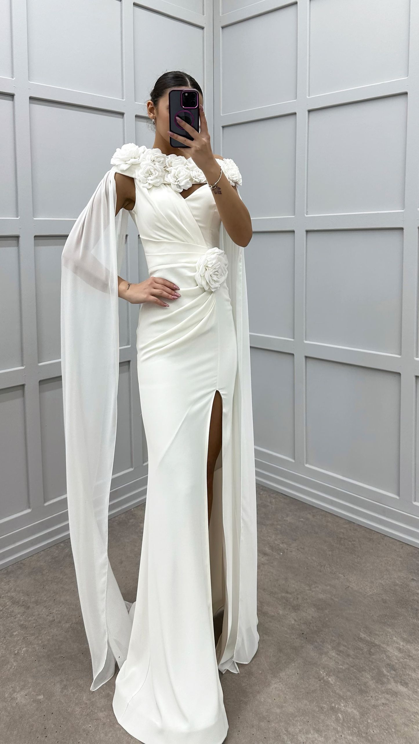 SHOULDERS ROSE DETAIL EVENING DRESS