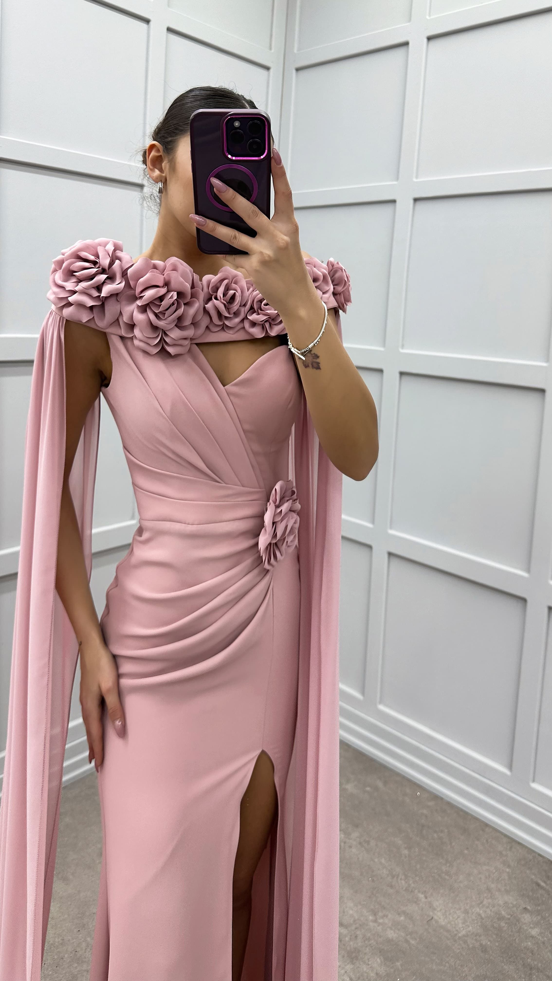 SHOULDERS ROSE DETAIL EVENING DRESS