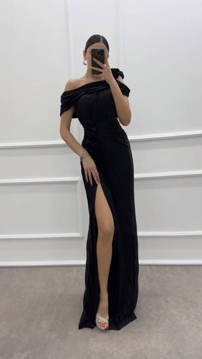 ONE SHOULDER ROSE DETAIL EVENING DRESS