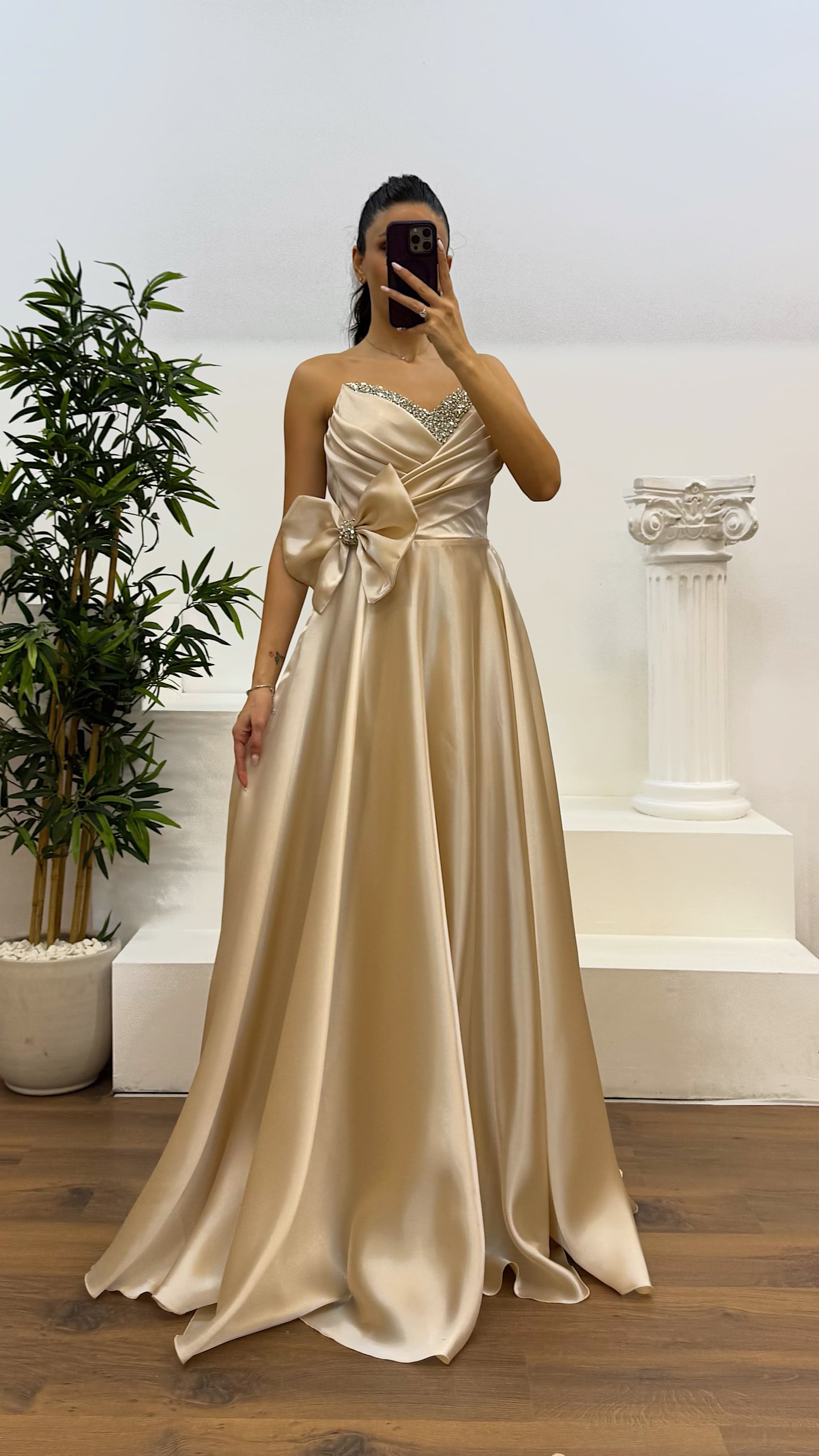 Strapless Bow Detail Evening Dress