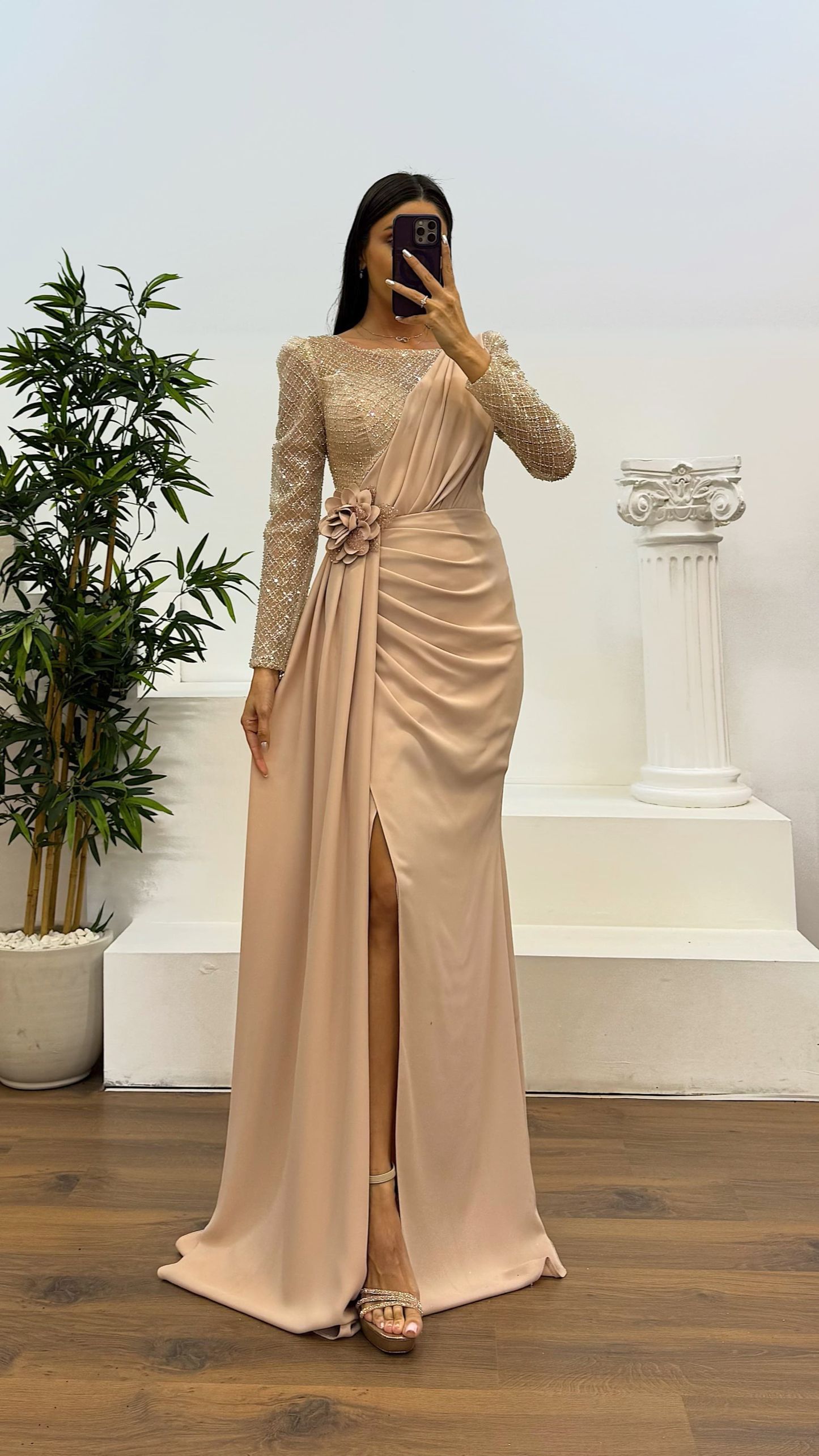 Round Neck Embroidery Detail Evening Dress