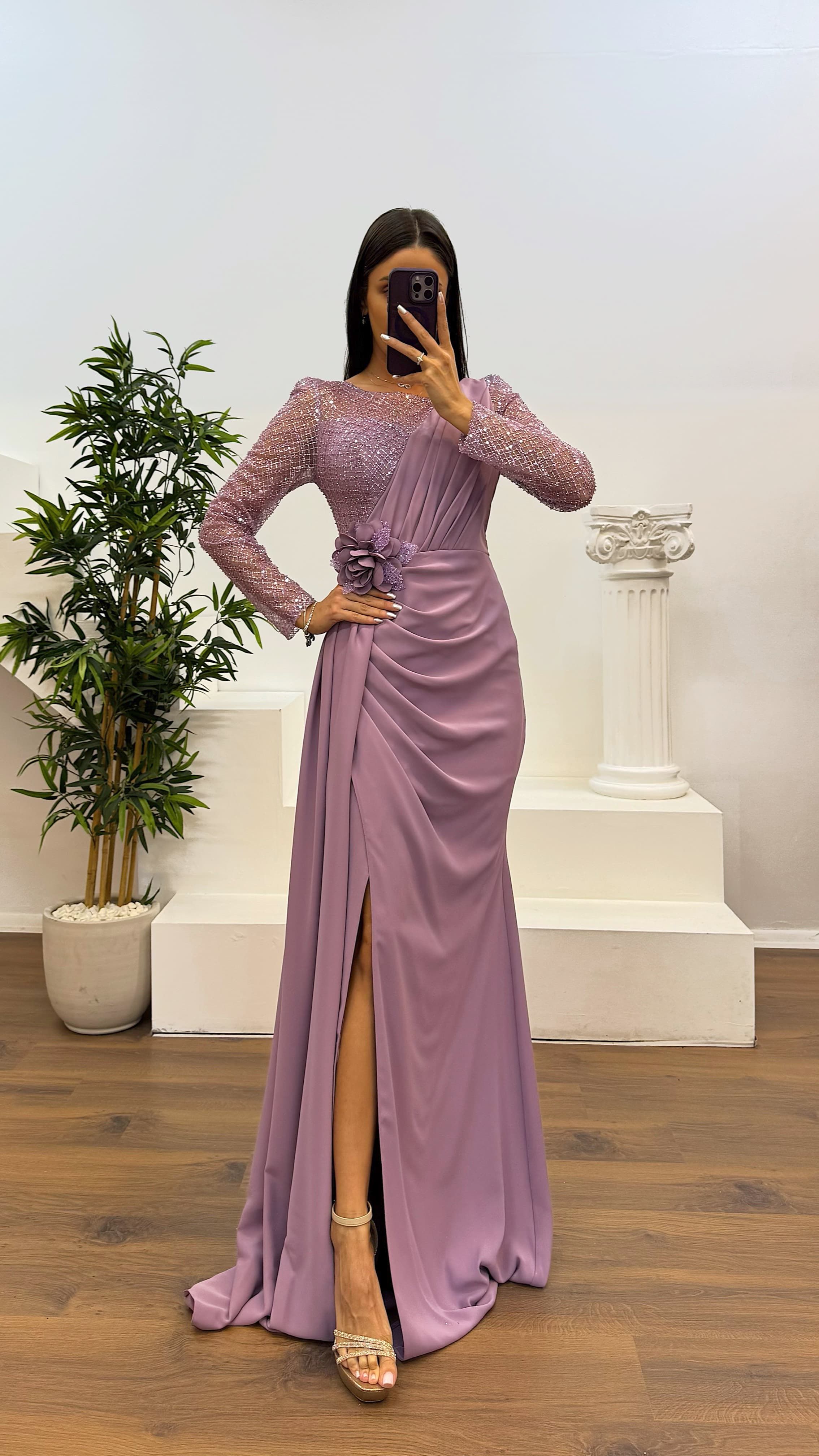 Round Neck Embroidery Detail Evening Dress