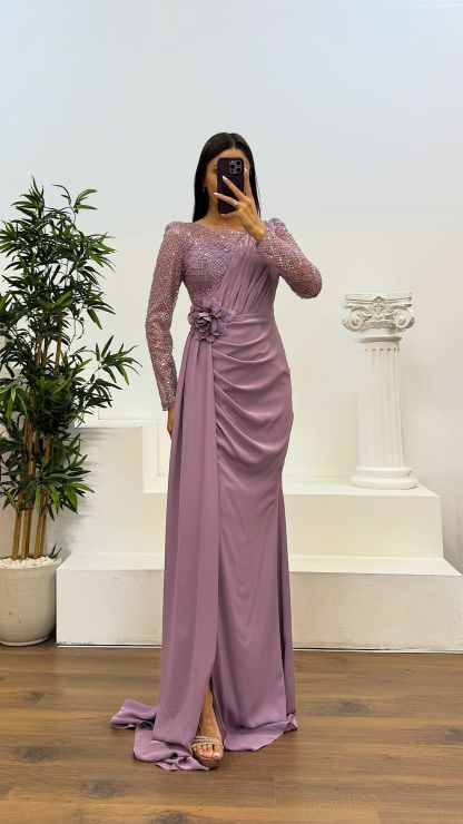 Round Neck Embroidery Detail Evening Dress