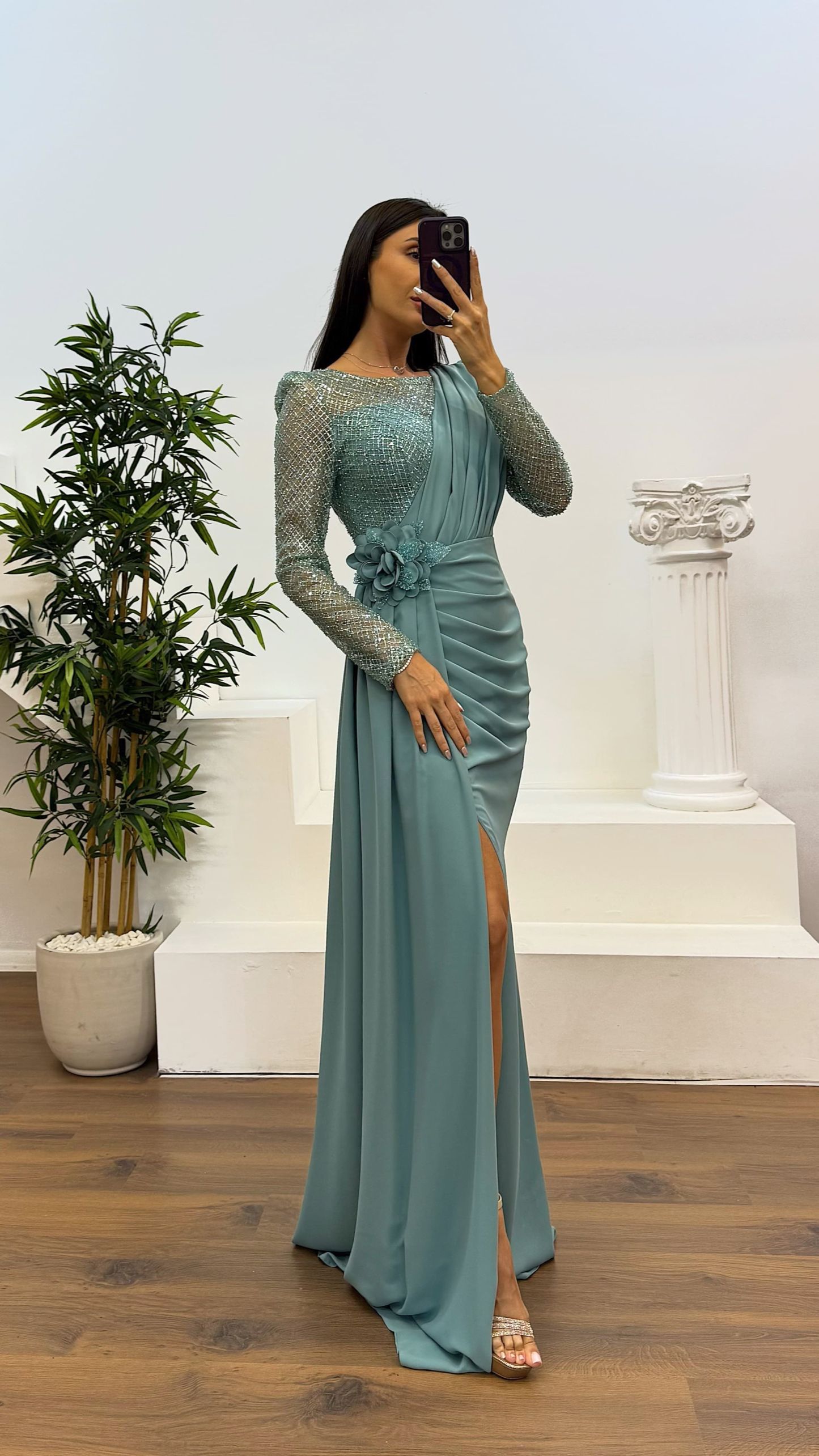 Round Neck Embroidery Detail Evening Dress