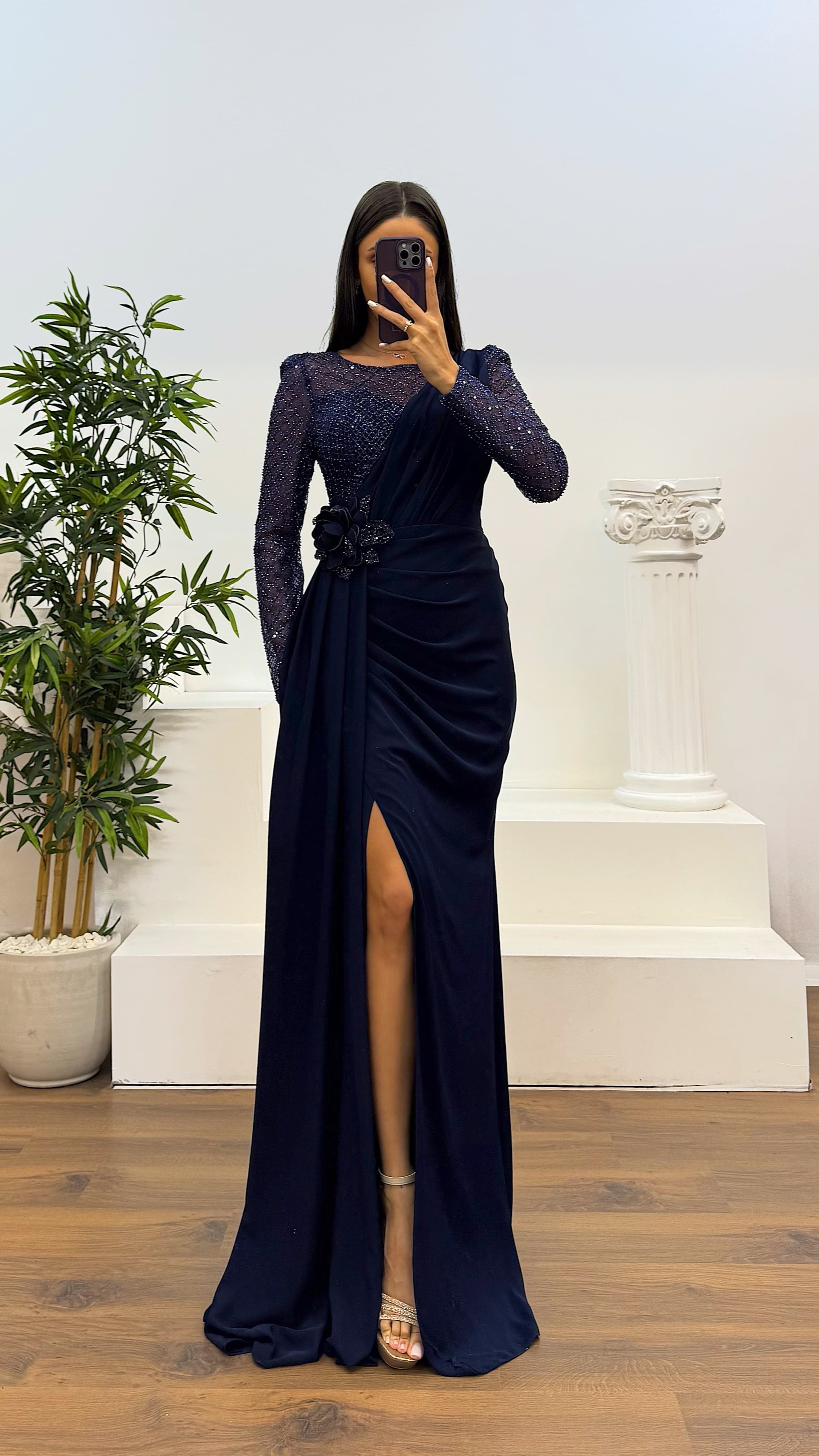 Round Neck Embroidery Detail Evening Dress