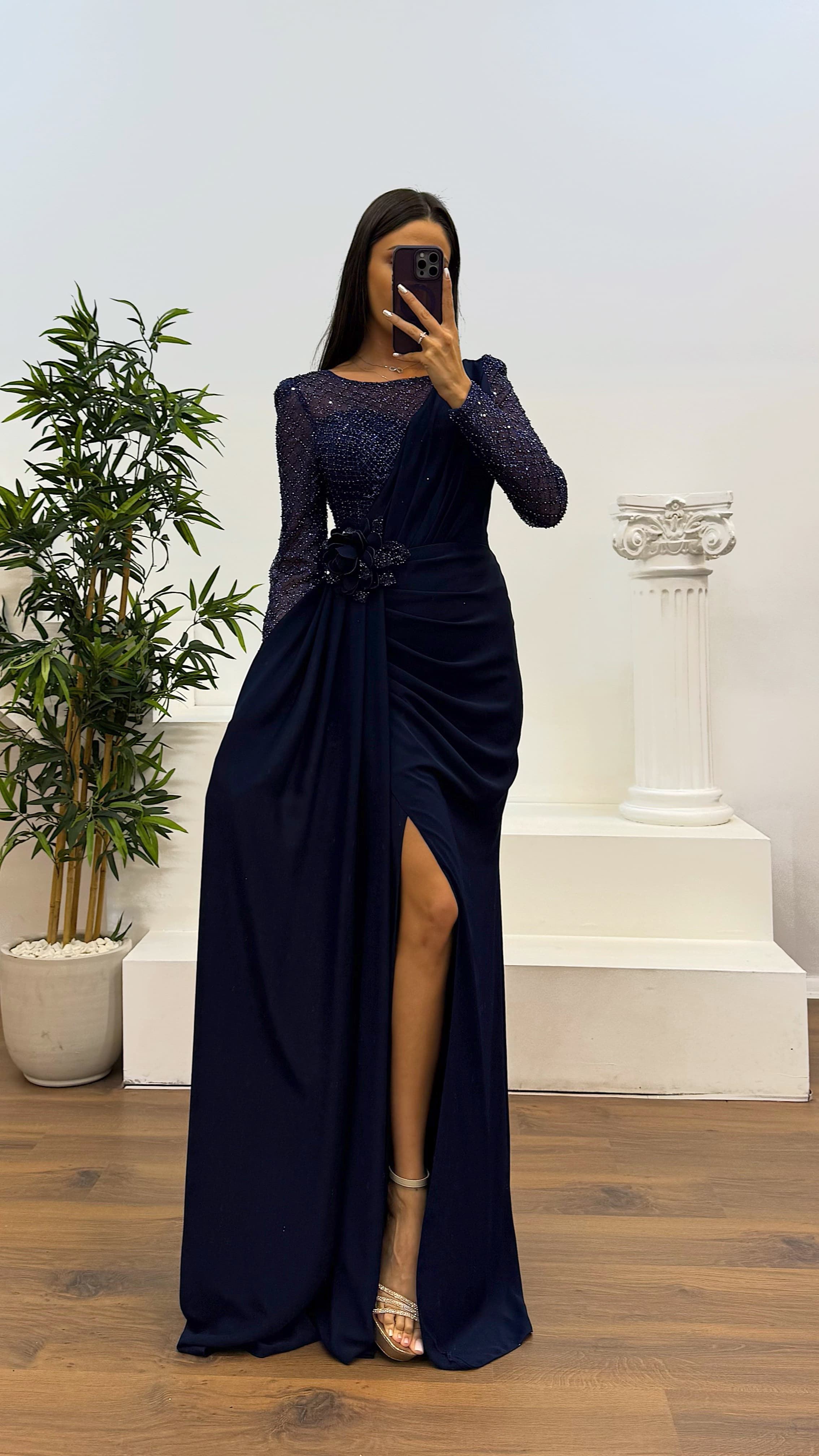 Round Neck Embroidery Detail Evening Dress