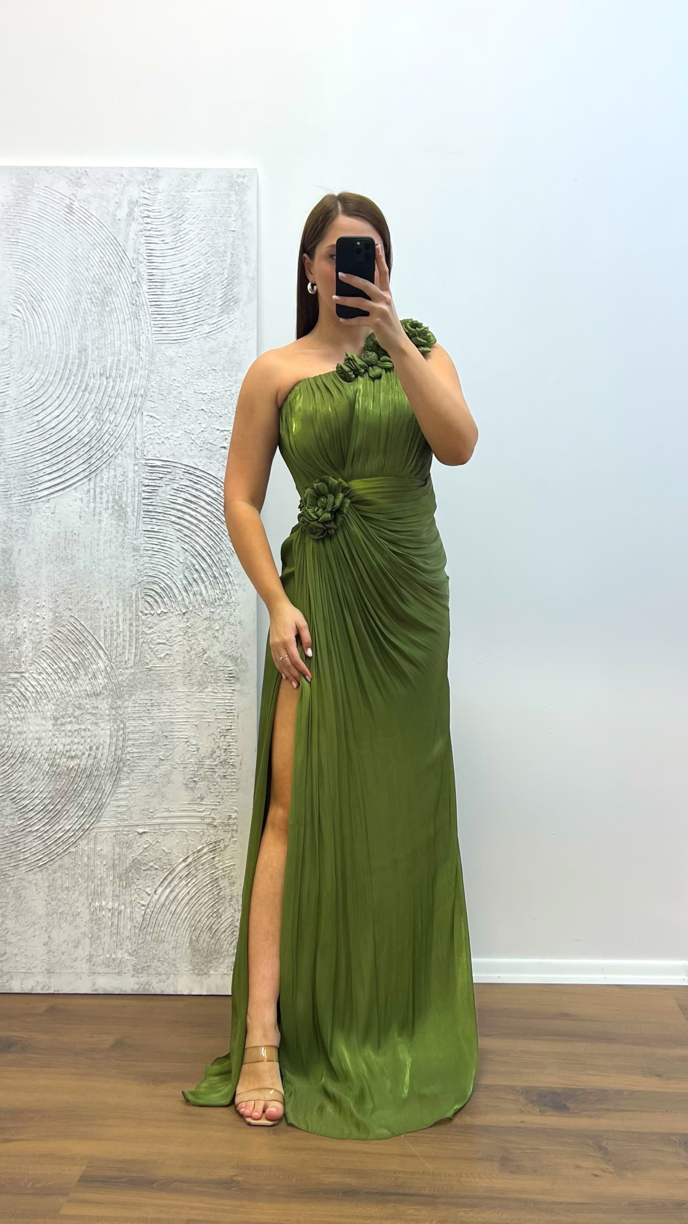 One Shoulder Floral Detail Plus Size Evening Dress