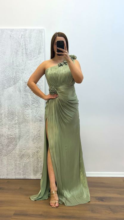 One Shoulder Floral Detail Plus Size Evening Dress