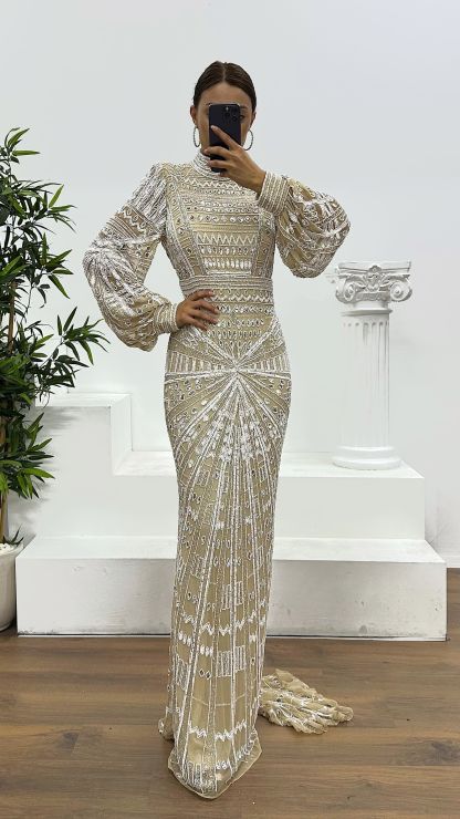 Long Sleeve Special Hand Embroidery Evening Dress