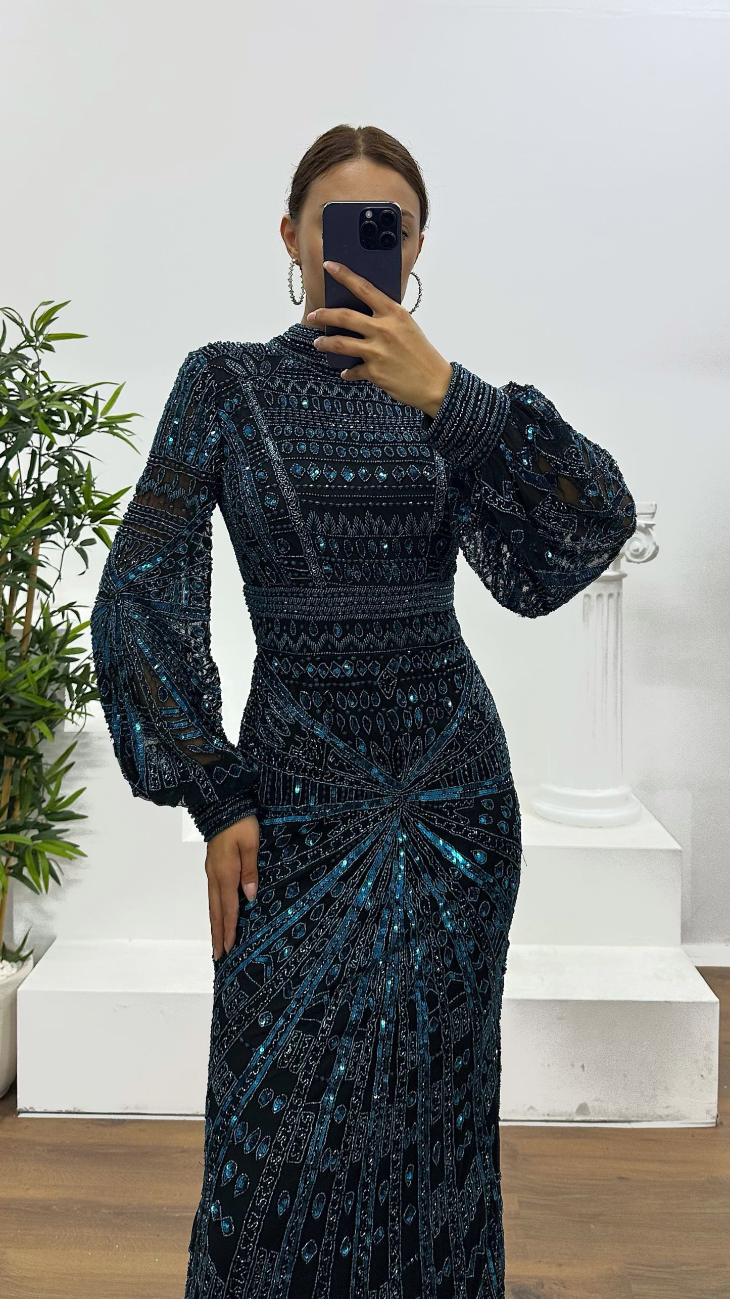 Long Sleeve Special Hand Embroidery Evening Dress