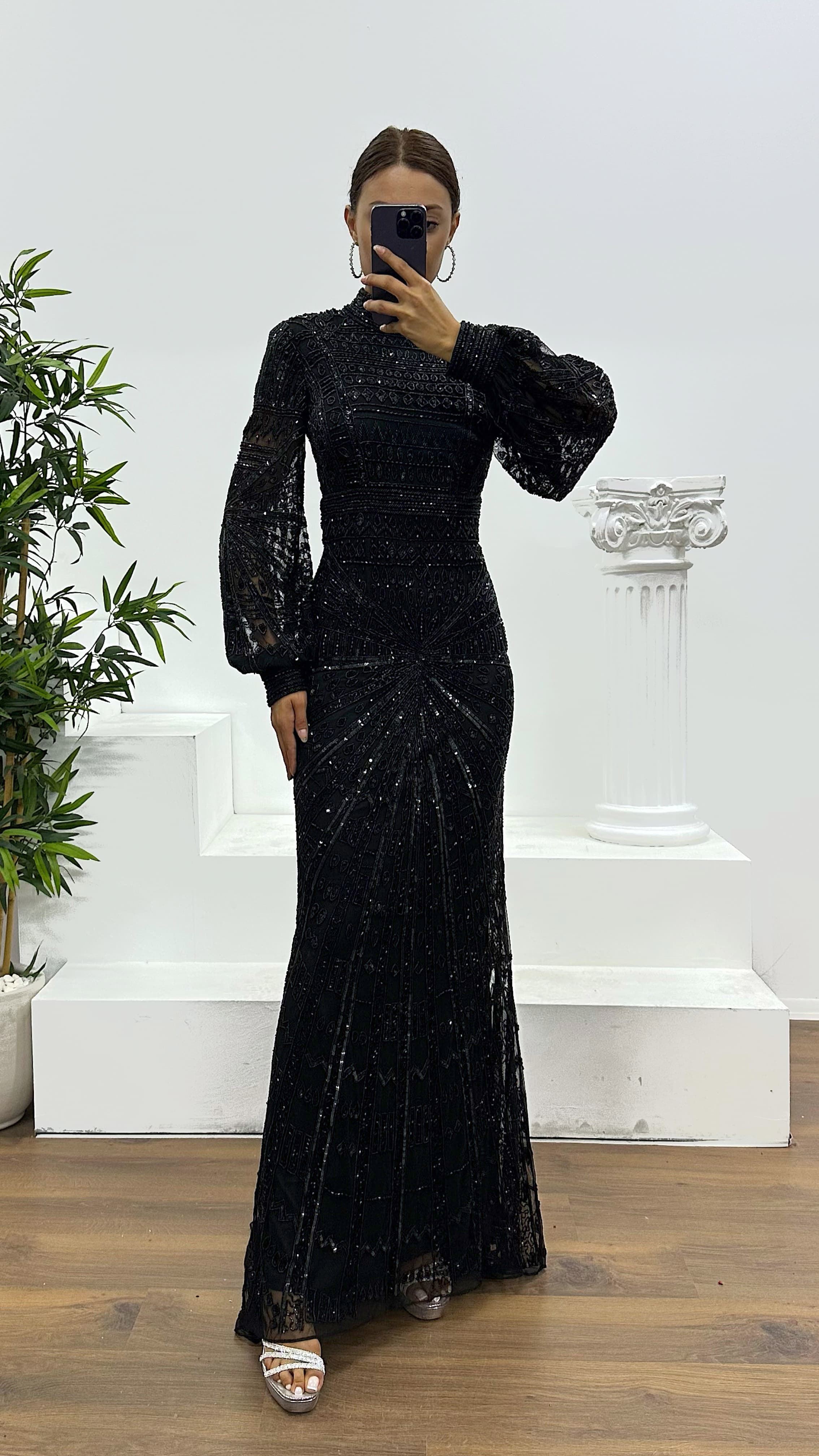 Long Sleeve Special Hand Embroidery Evening Dress