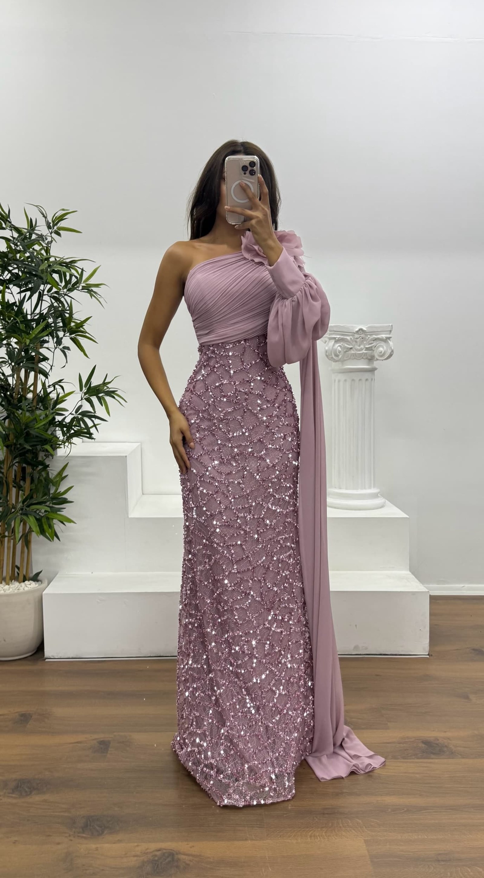 Single Sleeve Embroidered Detail Evening Dress