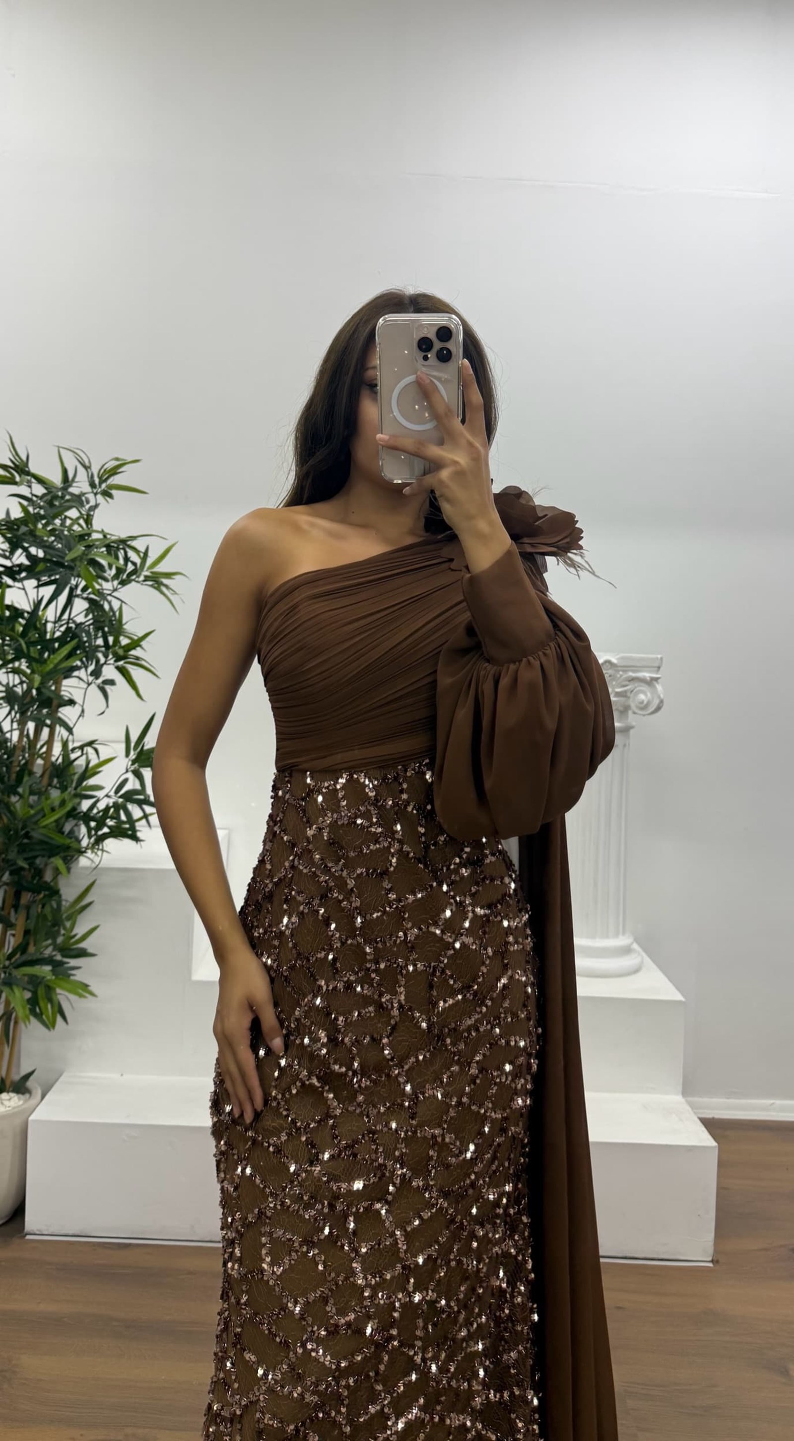 Single Sleeve Embroidered Detail Evening Dress