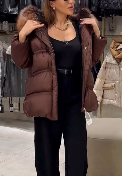 Fur collar hooded down jacket