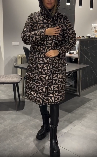 Black reversible down jacket