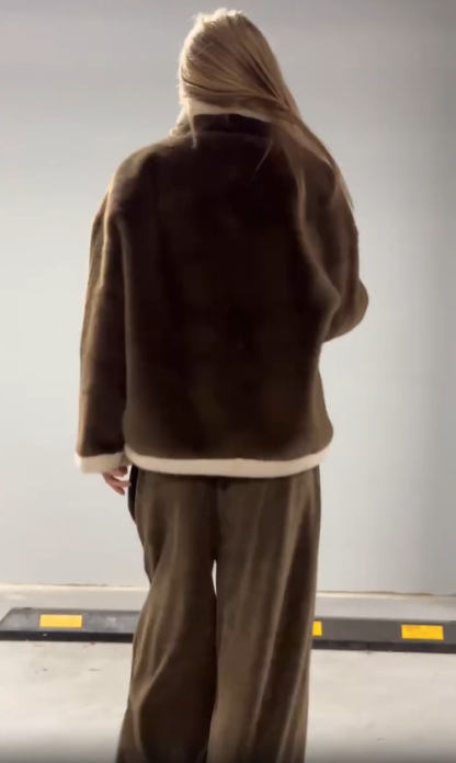 Contrast-trimmed cropped faux fur jacket