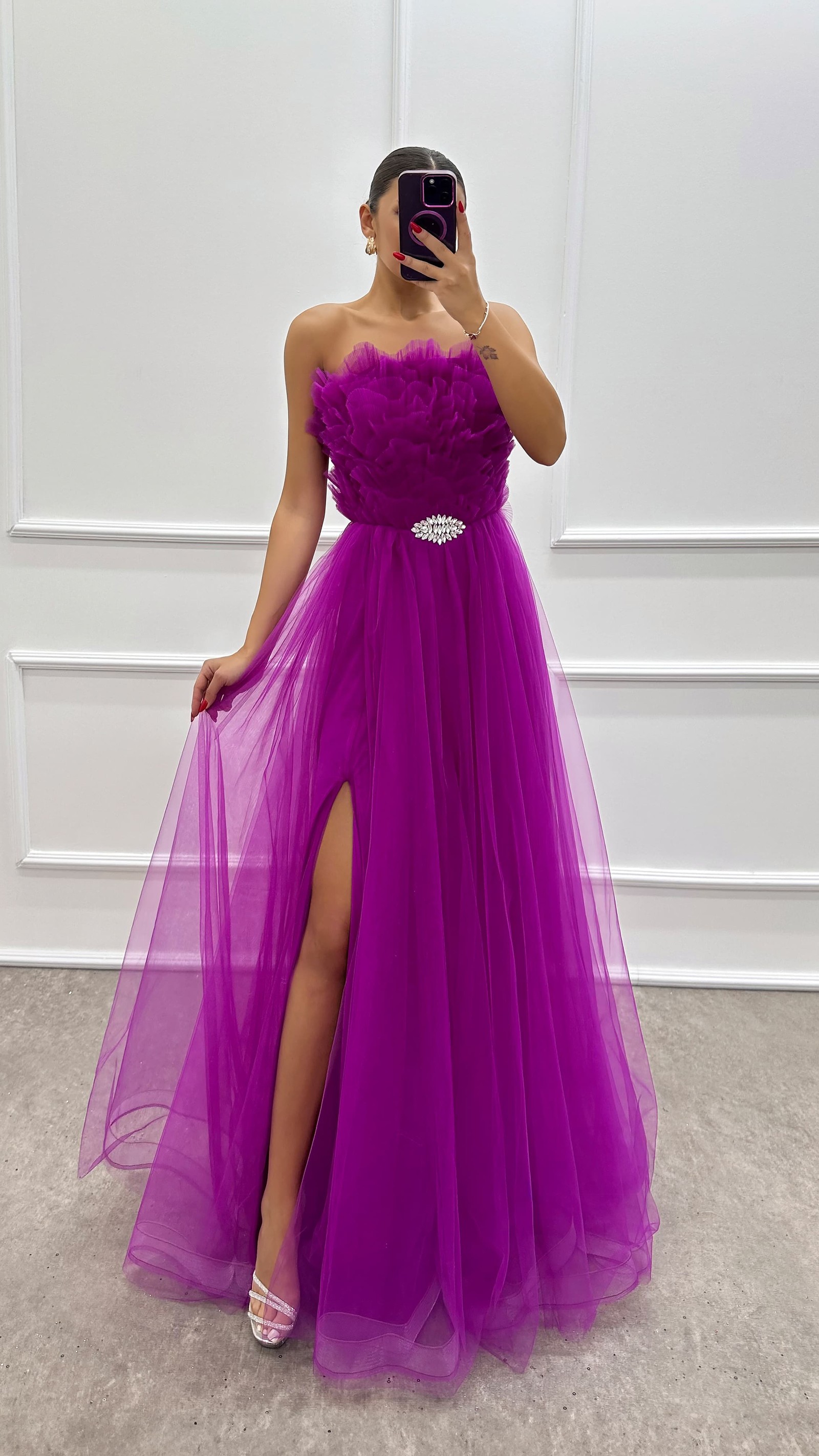 YELLOW STRAPLESS CHEST DETAIL BROOCH TULLE DRESS