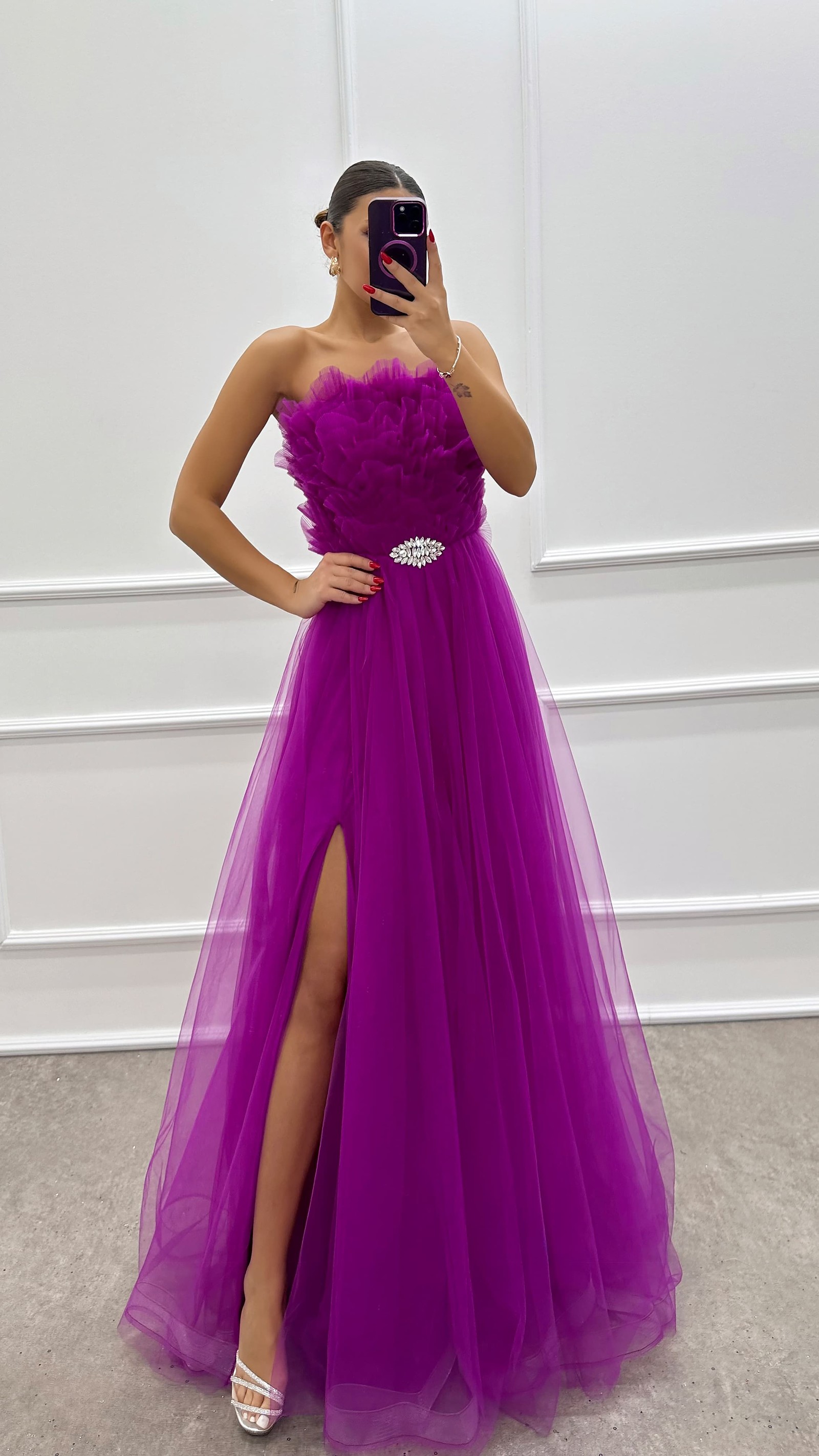 YELLOW STRAPLESS CHEST DETAIL BROOCH TULLE DRESS