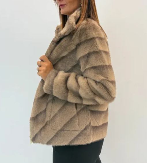 [Copy]Brown Faux Fur Hooded Coat with Belt
